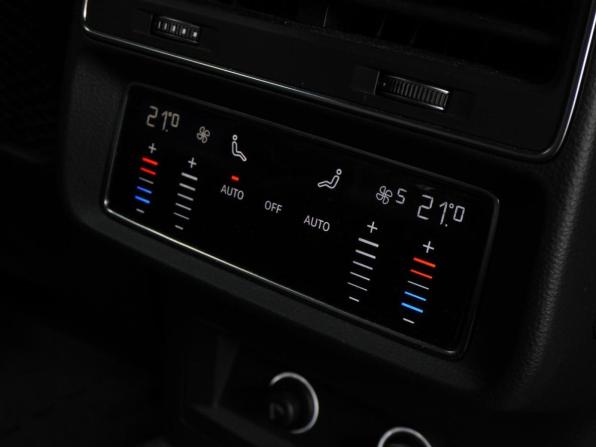 Audi Q8 I (4M) с пробегом 2019 года, цена 5 199 000 рублей, 181208 км, внедорожник, Автокод Объявления