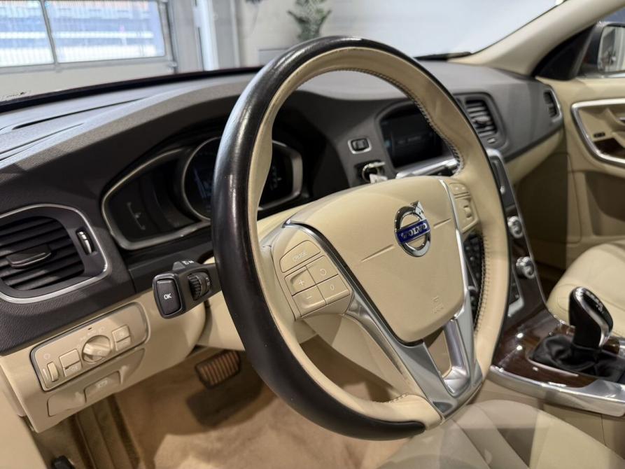 Volvo S60 II Рестайлинг Москва  - изображение 13