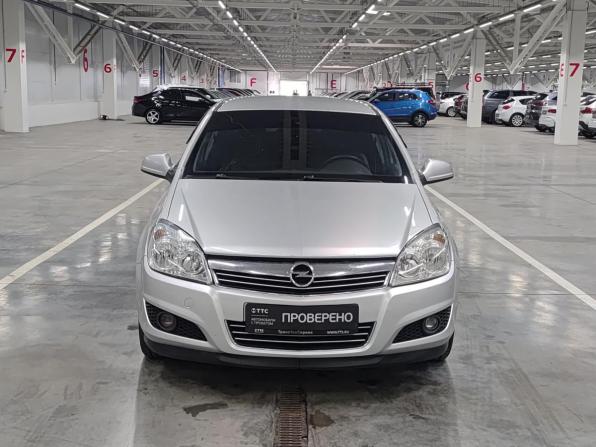 Opel Astra H Рестайлинг с пробегом 2012 года, цена 495 000 рублей, 202405 км, седан, Автокод Объявления