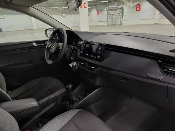 Skoda Rapid II с пробегом 2021 года, цена 1 470 000 рублей, 61050 км, лифтбек, Автокод Объявления