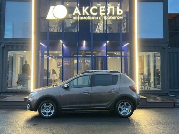 Renault Sandero II Рестайлинг с пробегом 2020 года, цена 1 175 000 рублей, 93113 км, хэтчбек, Автокод Объявления