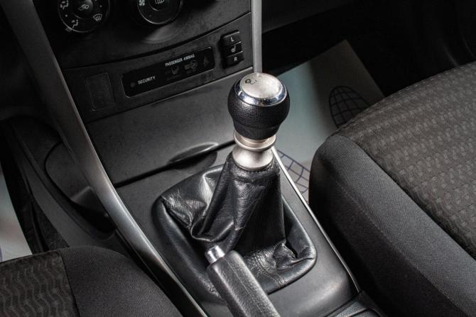 Toyota Corolla X (E140 E150) Рестайлинг с пробегом 2012 года, цена 1 079 000 рублей, 260000 км, седан, Автокод Объявления