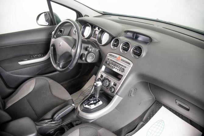 Peugeot 308 I Рестайлинг с пробегом 2012 года, цена 649 000 рублей, 228000 км, хэтчбек, Автокод Объявления