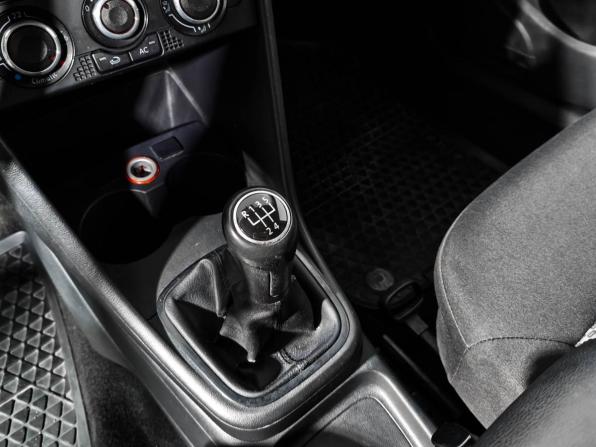 Volkswagen Polo V с пробегом 2010 года, цена 399 000 рублей, 303378 км, хэтчбек, Автокод Объявления