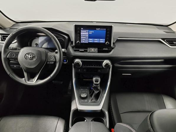 Toyota RAV4 V (XA50) с пробегом 2021 года, цена 3 599 000 рублей, 40472 км, внедорожник, Автокод Объявления