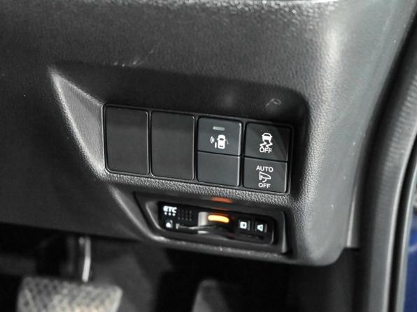 Honda Stepwgn V Рестайлинг с пробегом 2018 года, цена 2 400 000 рублей, 119800 км, минивэн, Автокод Объявления