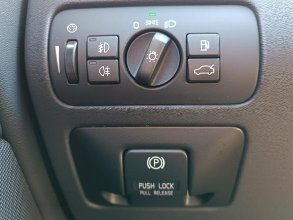 Volvo XC70 II с пробегом 2011 года, цена 1 388 000 рублей, 292526 км, универсал, Автокод Объявления