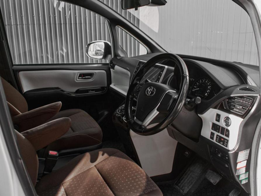Toyota Noah III (R80) Рестайлинг Екатеринбург  - изображение 10