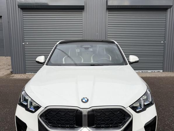 BMW X2 II (U10) с пробегом 2024 года, цена 5 950 000 рублей, 17000 км, внедорожник, Автокод Объявления