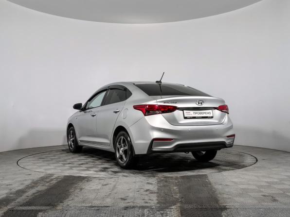 Hyundai Solaris II с пробегом 2017 года, цена 1 200 000 рублей, 102635 км, седан, Автокод Объявления