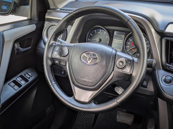 Toyota RAV4 IV (XA40) Рестайлинг с пробегом 2018 года, цена 2 499 000 рублей, 139500 км, внедорожник, Автокод Объявления