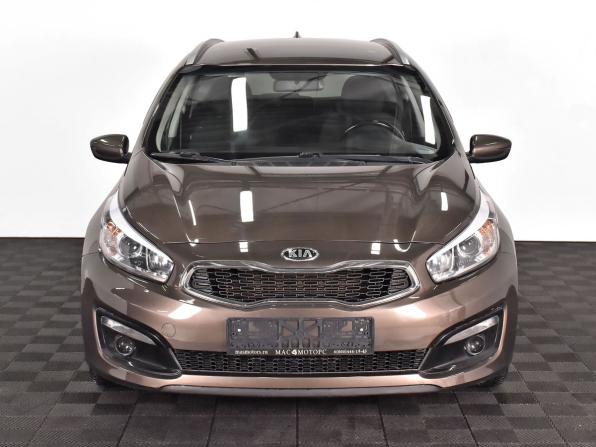 Kia Ceed II Рестайлинг с пробегом 2018 года, цена 930 000 рублей, 92964 км, универсал, Автокод Объявления
