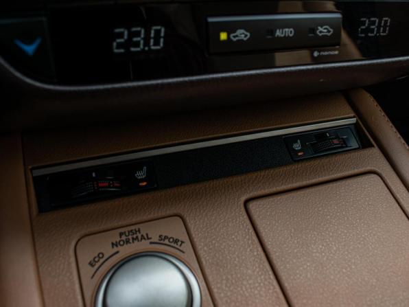 Lexus ES VI Рестайлинг с пробегом 2016 года, цена 3 280 000 рублей, 85740 км, седан, Автокод Объявления