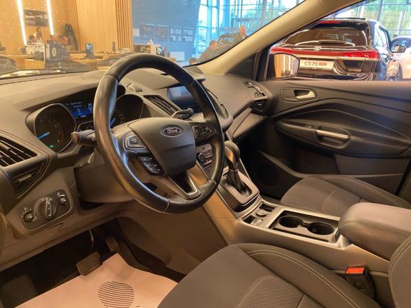 Ford Kuga II Рестайлинг с пробегом 2018 года, цена 1 228 000 рублей, 265000 км, внедорожник, Автокод Объявления