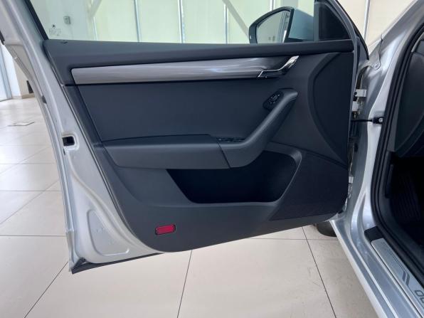 Skoda Octavia III (A7) Рестайлинг с пробегом 2020 года, цена 2 430 000 рублей, 39825 км, лифтбек, Автокод Объявления