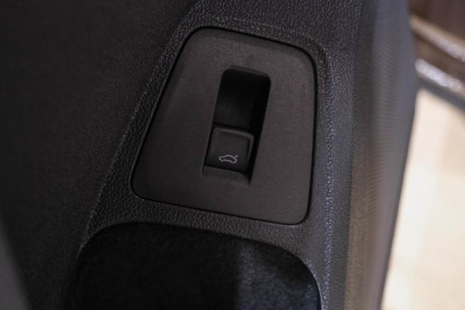 Volkswagen Tiguan II с пробегом 2019 года, цена 3 249 000 рублей, 75917 км, внедорожник, Автокод Объявления