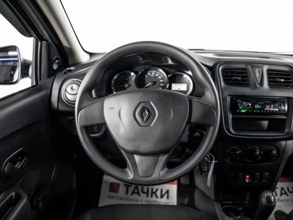 Renault Logan II с пробегом 2017 года, цена 750 500 рублей, 81288 км, седан, Автокод Объявления