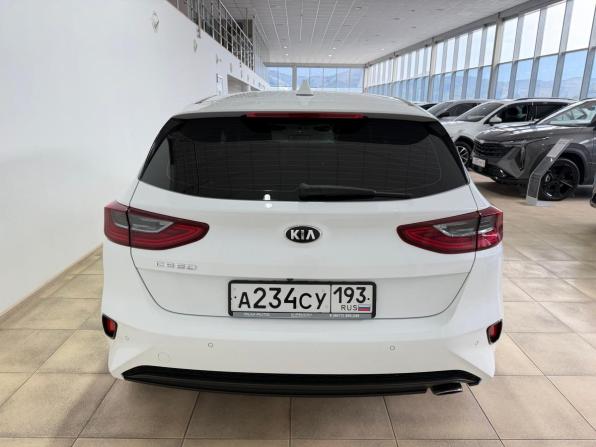 Kia Ceed III с пробегом 2020 года, цена 2 100 000 рублей, 29000 км, хэтчбек, Автокод Объявления