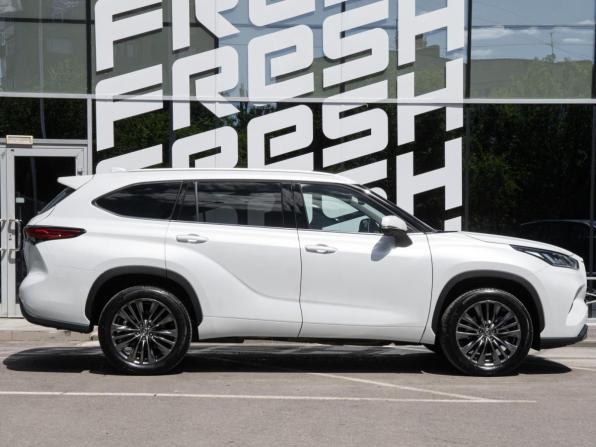 Toyota Highlander IV (XU70) с пробегом 2025 года, цена 5 460 000 рублей, 127 км, внедорожник, Автокод Объявления