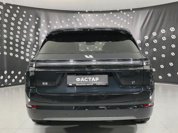 Li Auto (Lixiang) L7 I Рестайлинг с пробегом 2025 года, цена 8 200 000 рублей, 43 км, внедорожник, Автокод Объявления