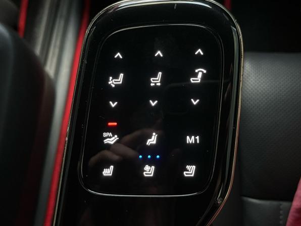 GAC M8 с пробегом 2024 года, цена 3 650 000 рублей, 95874 км, минивэн, Автокод Объявления