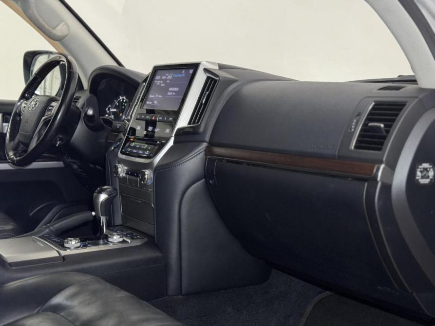 Toyota Land Cruiser 200 Series Рестайлинг 2 Нижний Новгород  - изображение 25