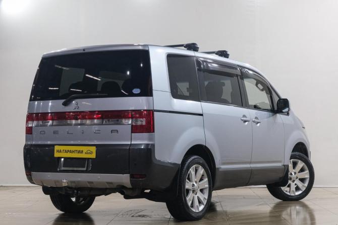 Mitsubishi Delica D:5 I с пробегом 2013 года, цена 2 249 000 рублей, 173000 км, минивэн, Автокод Объявления