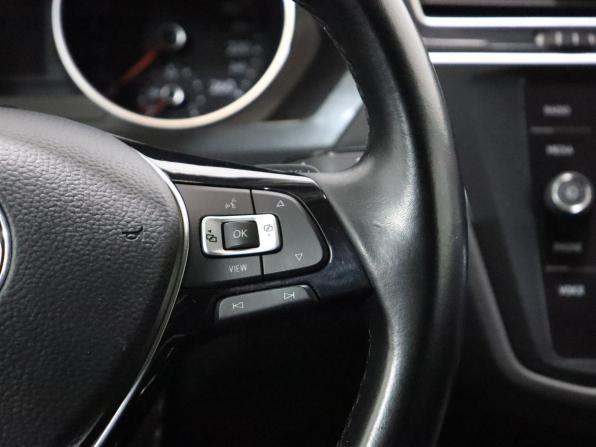 Volkswagen Tiguan II с пробегом 2019 года, цена 2 219 000 рублей, 121460 км, внедорожник, Автокод Объявления