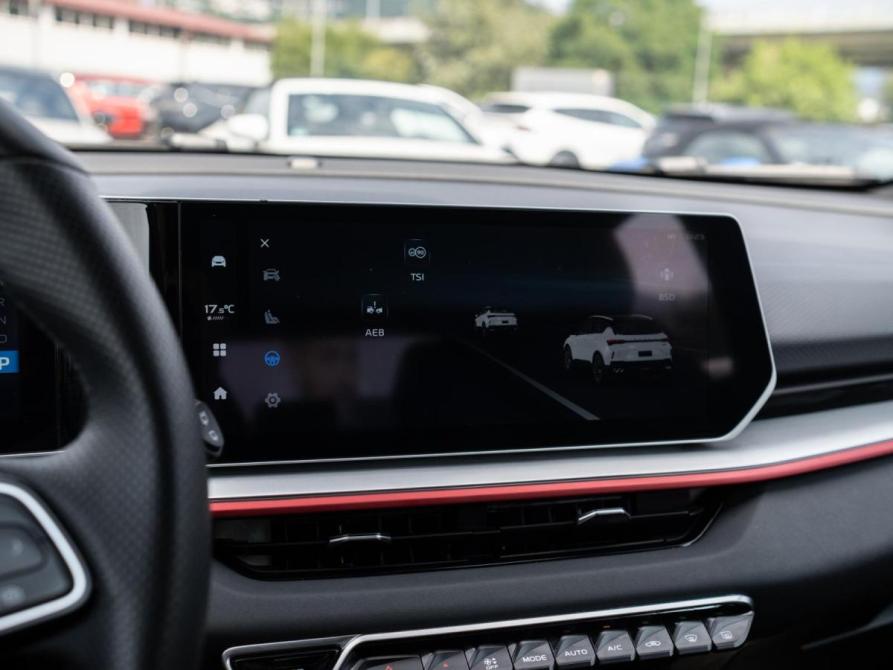 Geely Coolray I Рестайлинг Сочи  - изображение 18