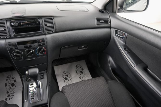 Toyota Corolla IX (E120 E130) Рестайлинг с пробегом 2006 года, цена 799 000 рублей, 233000 км, хэтчбек, Автокод Объявления