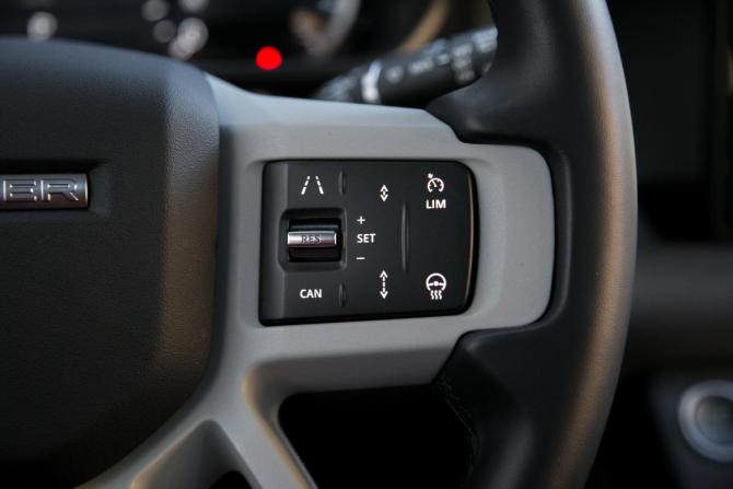 Land Rover Defender II с пробегом 2022 года, цена 7 990 000 рублей, 69397 км, внедорожник, Автокод Объявления