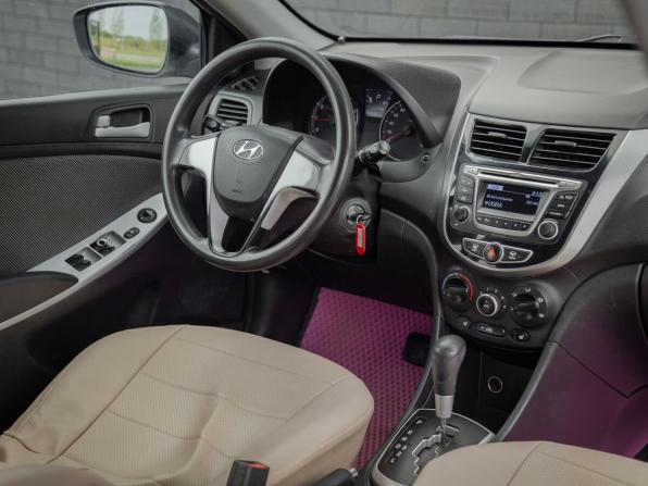 Hyundai Solaris I с пробегом 2011 года, цена 566 000 рублей, 260000 км, седан, Автокод Объявления