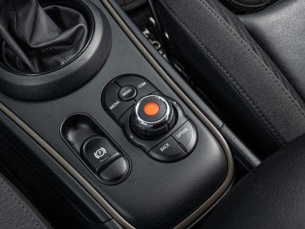 Mini Countryman II с пробегом 2018 года, цена 2 550 000 рублей, 26132 км, внедорожник, Автокод Объявления