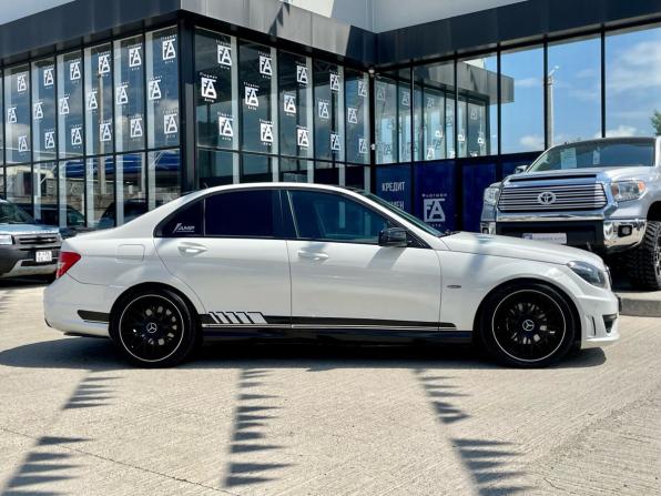 Mercedes-Benz C-Класс III (W204) Рестайлинг с пробегом 2012 года, цена 1 575 000 рублей, 187000 км, седан, Автокод Объявления