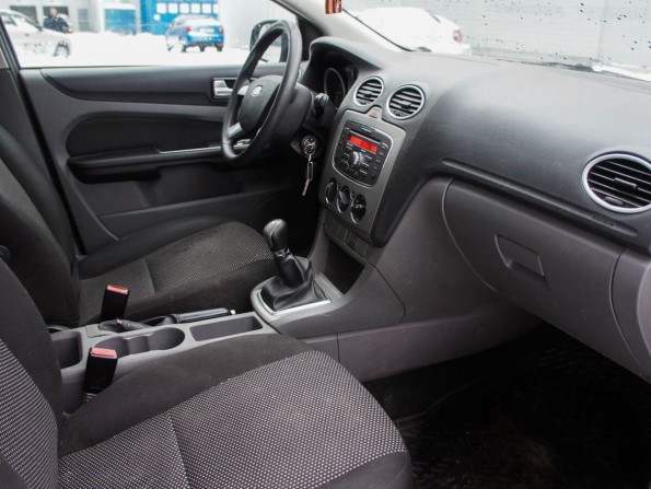 Ford Focus II Рестайлинг с пробегом 2010 года, цена 417 000 рублей, 214000 км, хэтчбек, Автокод Объявления