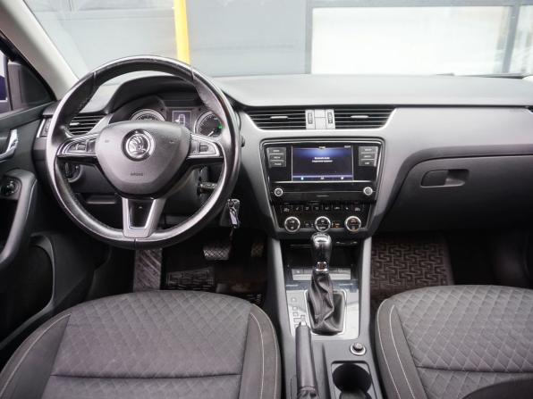 Skoda Octavia III (A7) Рестайлинг с пробегом 2017 года, цена 843 000 рублей, 338208 км, лифтбек, Автокод Объявления