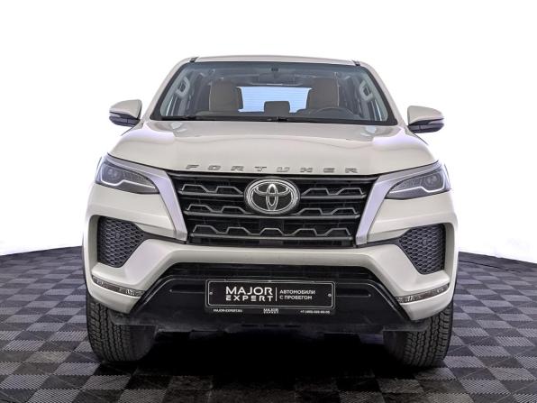 Toyota Fortuner II Рестайлинг с пробегом 2022 года, цена 4 750 000 рублей, 23478 км, внедорожник, Автокод Объявления