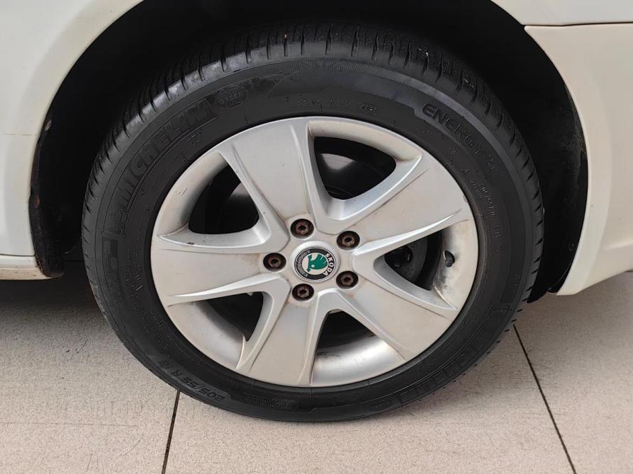 Skoda Octavia II (A5) Рестайлинг Подольск  - изображение 24