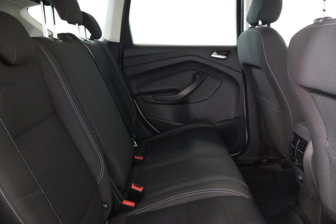 Ford Kuga II Рестайлинг с пробегом 2019 года, цена 1 999 000 рублей, 80000 км, внедорожник, Автокод Объявления