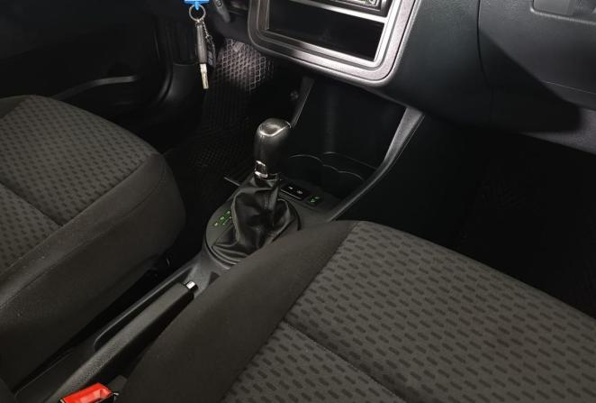 Skoda Fabia II Рестайлинг с пробегом 2013 года, цена 680 000 рублей, 174179 км, хэтчбек, Автокод Объявления