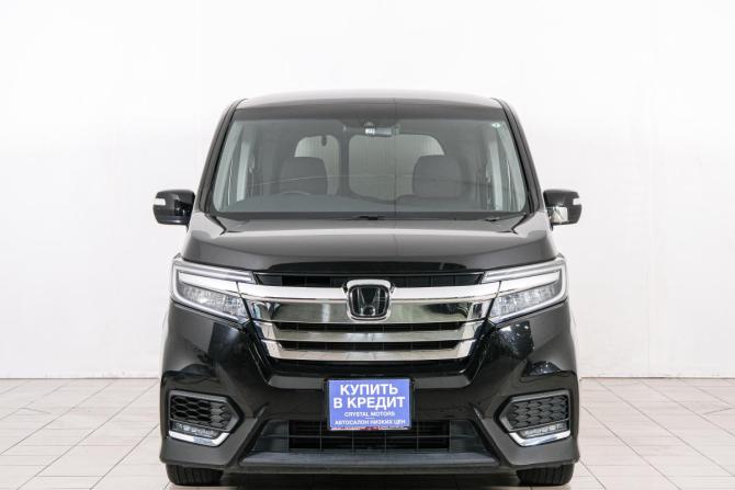 Honda Stepwgn V Рестайлинг с пробегом 2019 года, цена 2 499 000 рублей, 56111 км, минивэн, Автокод Объявления