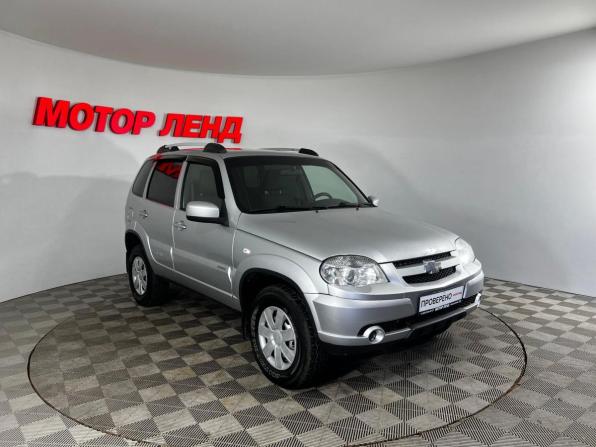 Chevrolet Niva I Рестайлинг с пробегом 2018 года, цена 702 000 рублей, 147153 км, внедорожник, Автокод Объявления