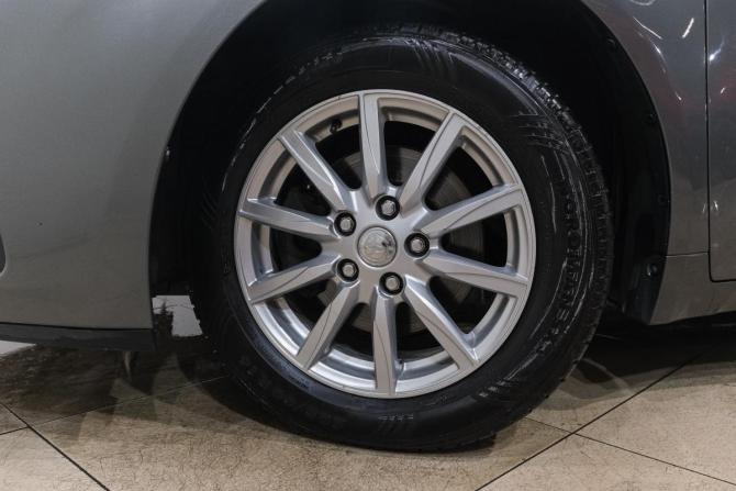 Toyota Avensis III Рестайлинг с пробегом 2012 года, цена 1 529 000 рублей, 165500 км, седан, Автокод Объявления