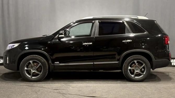 Kia Sorento II Рестайлинг с пробегом 2013 года, цена 1 560 000 рублей, 169000 км, внедорожник, Автокод Объявления