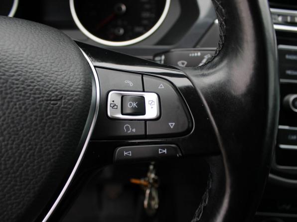 Volkswagen Tiguan II с пробегом 2017 года, цена 1 889 000 рублей, 130030 км, внедорожник, Автокод Объявления
