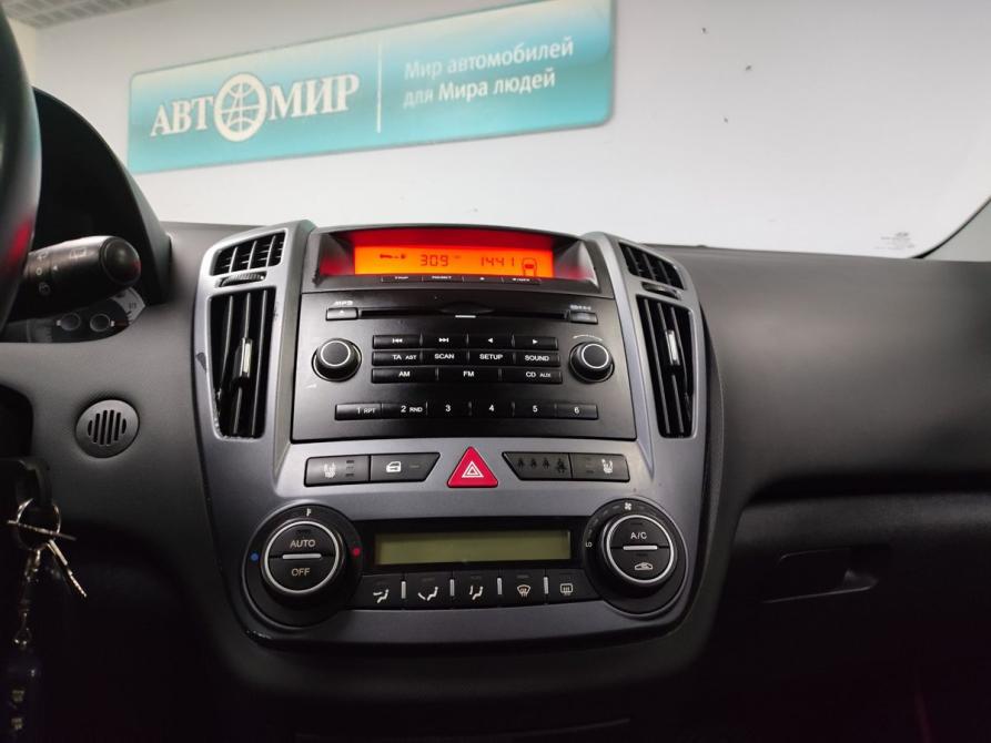 Kia Ceed I Москва  - изображение 17