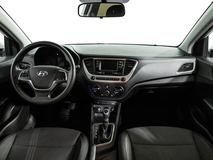 Hyundai Solaris II Санкт-Петербург  - изображение 13