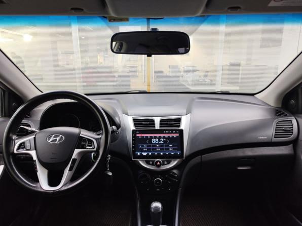 Hyundai Solaris I с пробегом 2012 года, цена 690 000 рублей, 120530 км, седан, Автокод Объявления