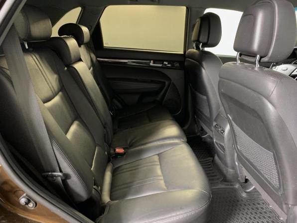 Kia Sorento II Рестайлинг с пробегом 2018 года, цена 2 100 000 рублей, 135829 км, внедорожник, Автокод Объявления