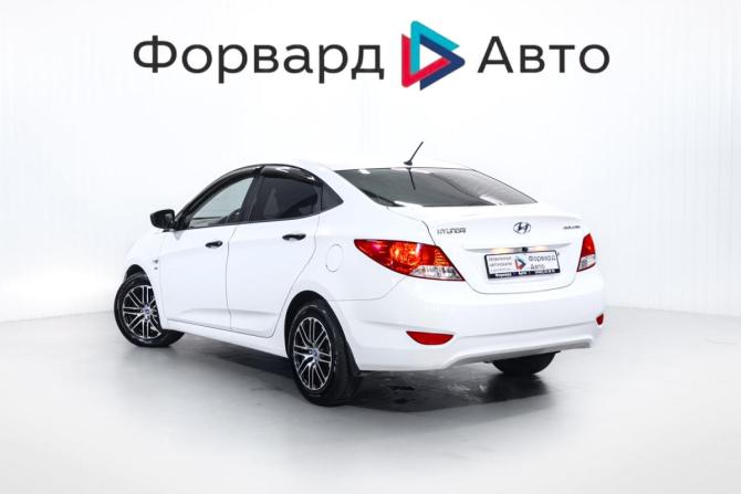 Hyundai Solaris I с пробегом 2013 года, цена 899 000 рублей, 155000 км, седан, Автокод Объявления